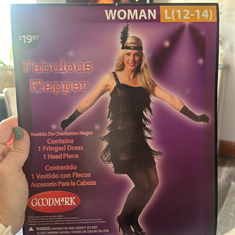 Flapper costume. New. Size large. With head piece